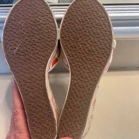 Coach Perry multicolor slides with buckle detail size 8B - Picture 9 of 11